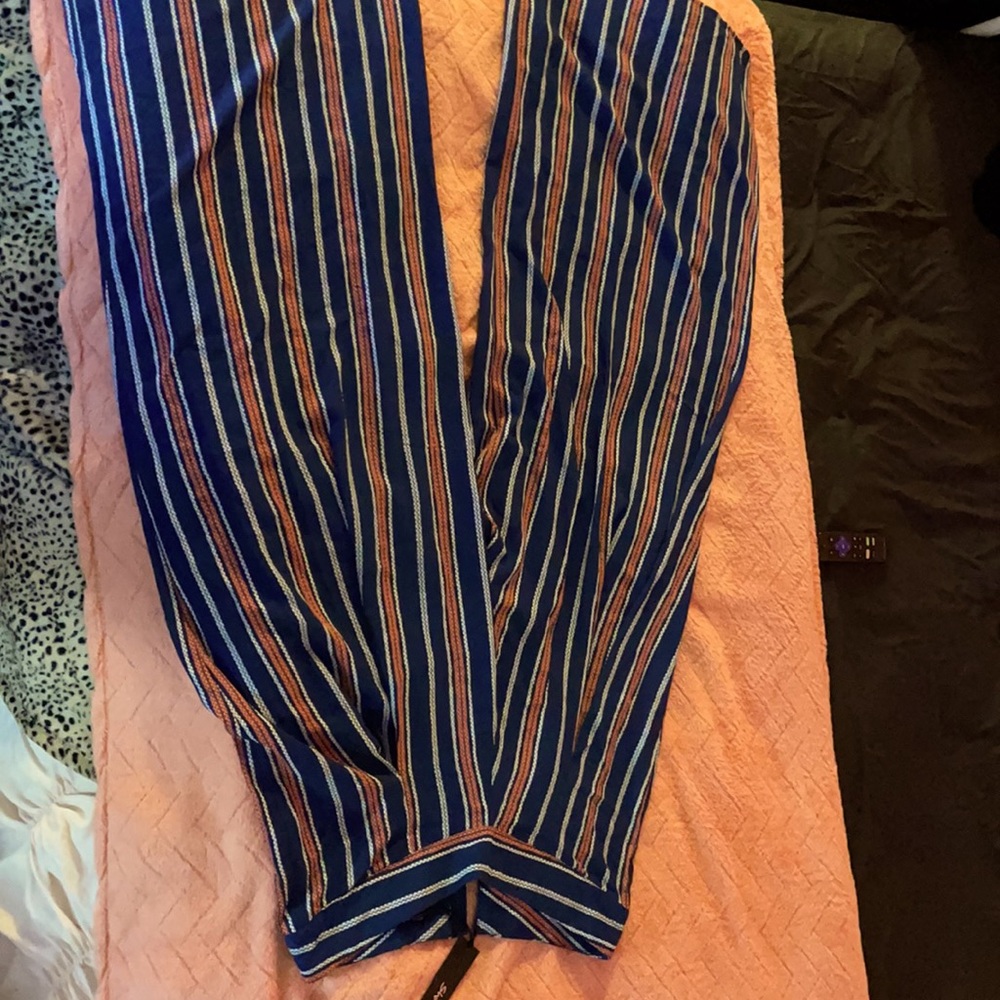 Pants w/tags: L, shirt: L